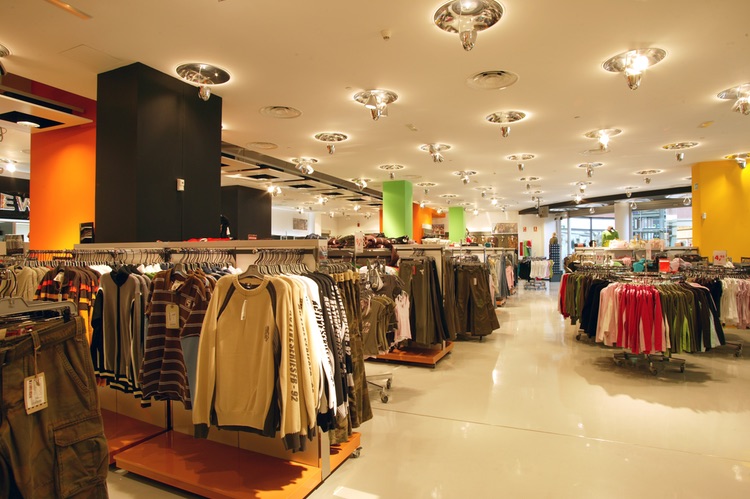 Interior de la tienda New Yorker Jeans